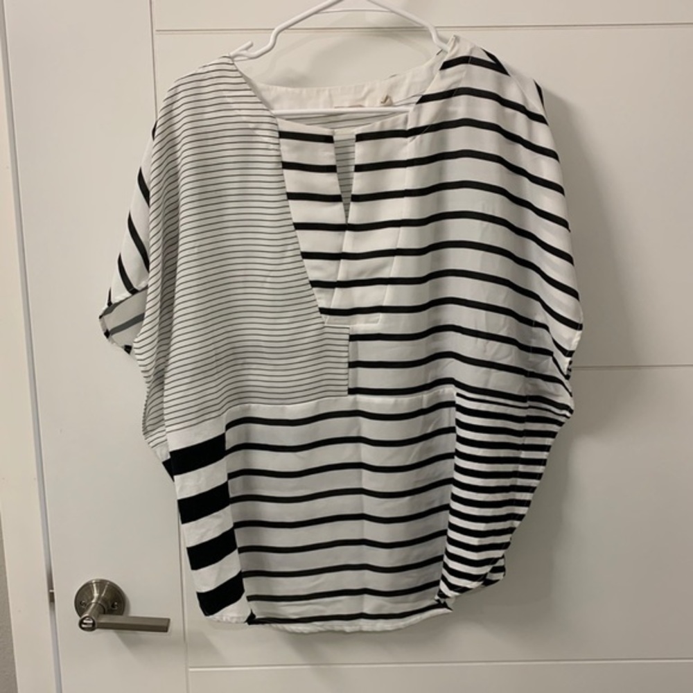Soft‎ Surroundings Black and White Striped Top